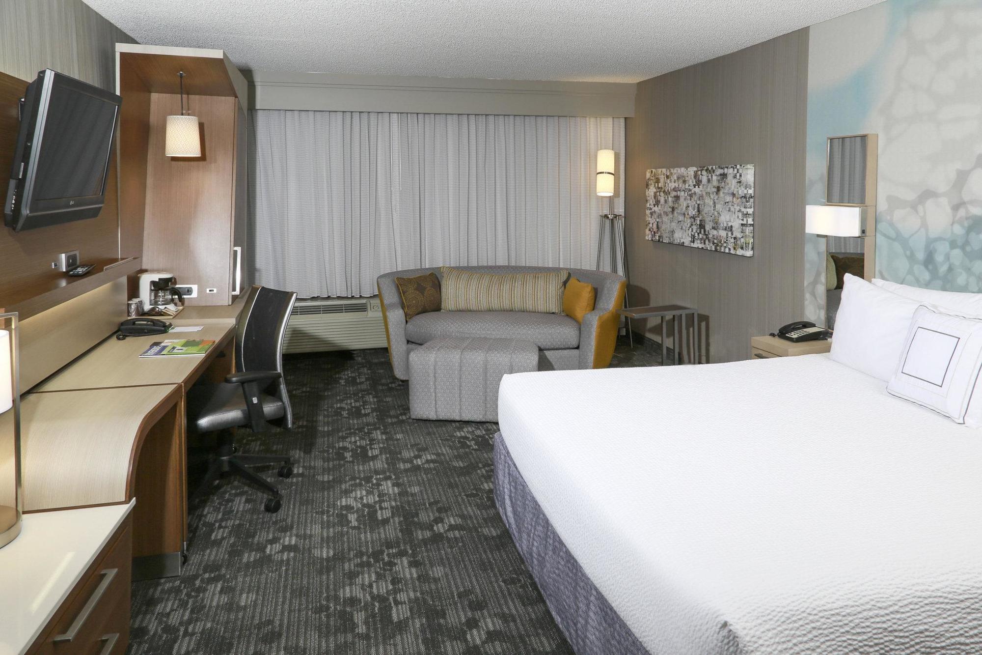 Courtyard By Marriott Riverside Ucr/Moreno Valley Area Экстерьер фото
