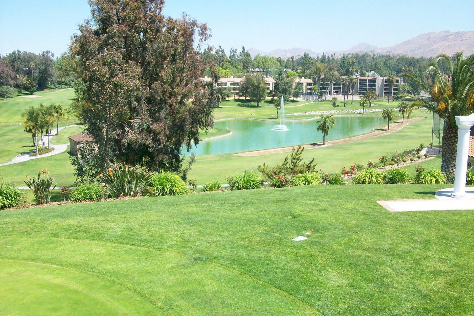 Courtyard By Marriott Riverside Ucr/Moreno Valley Area Экстерьер фото